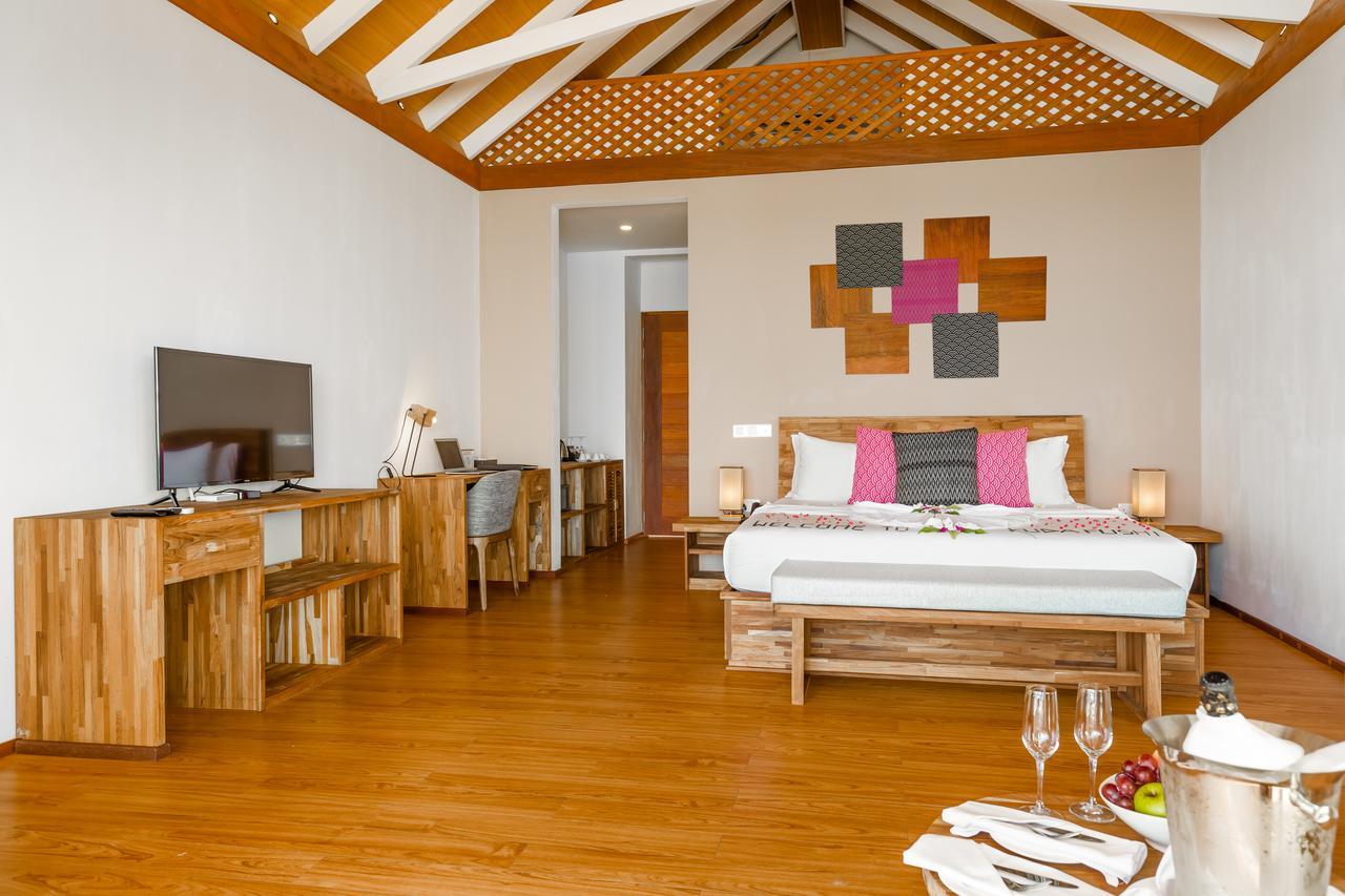 Kudafushi Resort & Spa Меедхоо Экстерьер фото