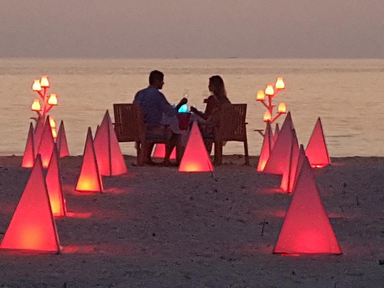 Kudafushi Resort & Spa Меедхоо Экстерьер фото