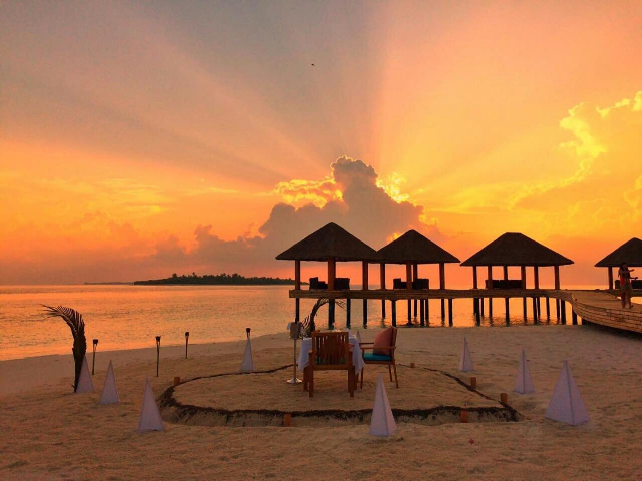 Kudafushi Resort & Spa Меедхоо Экстерьер фото